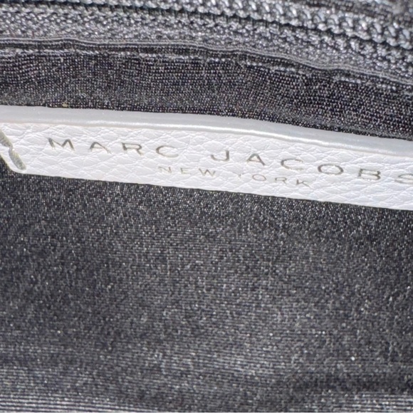 Marc Jacobs Light Gray Empire City Crossbody Bag - Picture 10 of 13